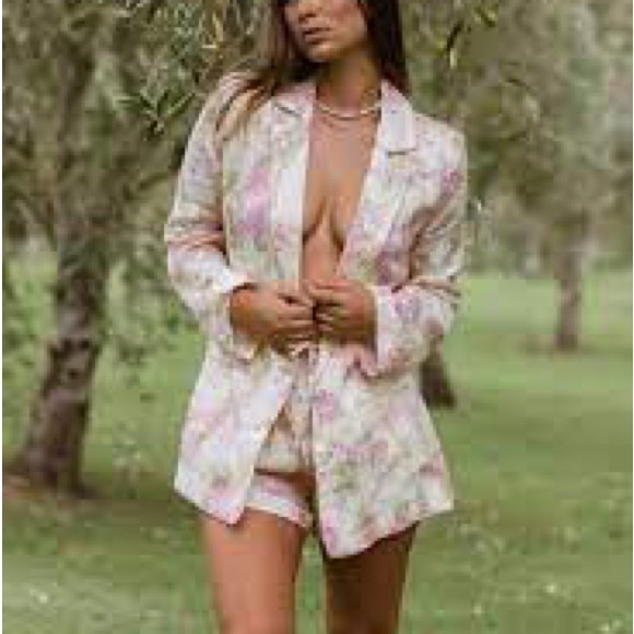 SPELL ~ ROSE GARDEN LINEN BLAZER - Picture 6 of 16